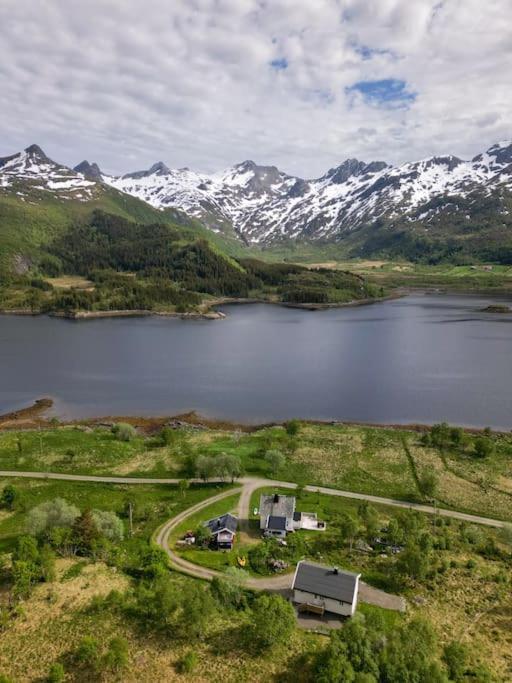 The Little Red Cabin Lofoten Urda Exterior photo