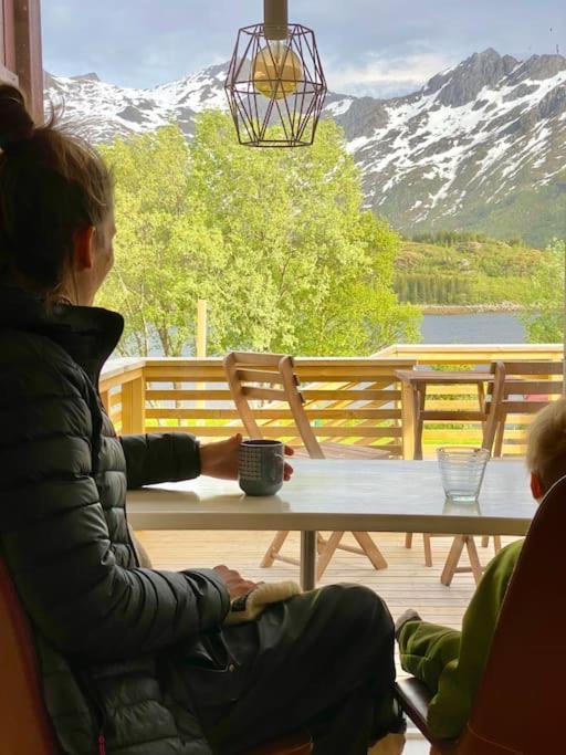 The Little Red Cabin Lofoten Urda Exterior photo