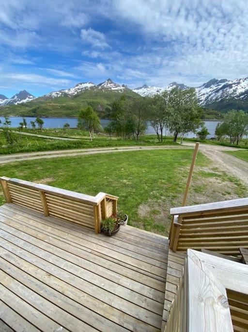 The Little Red Cabin Lofoten Urda Exterior photo